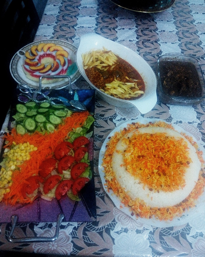 عکس خورشت قیمه سالاد ژله هلو