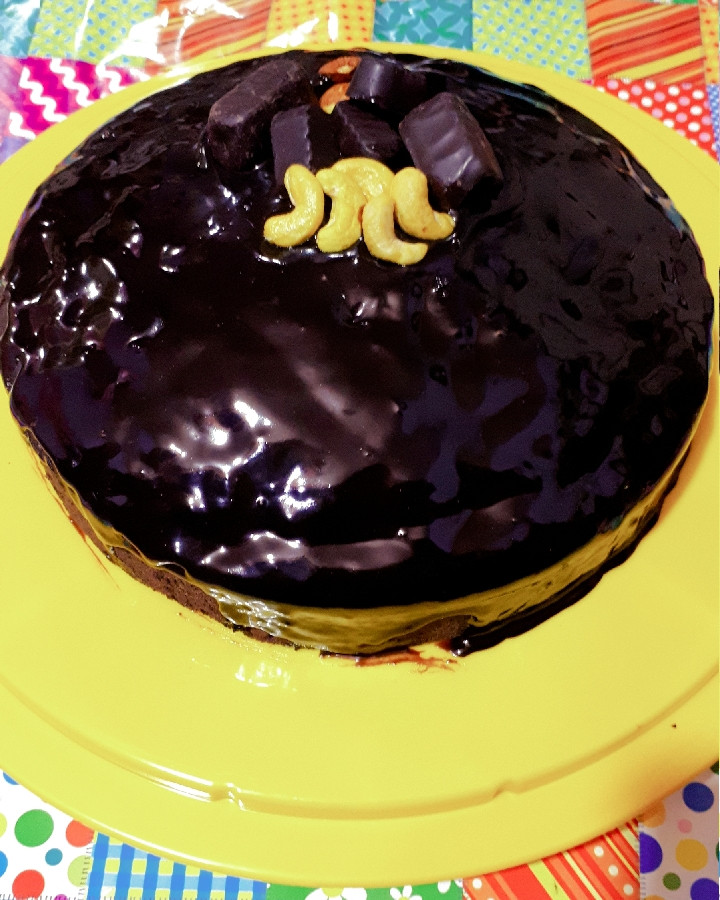 عکس کیک شکلاتی و روکش گاناش 