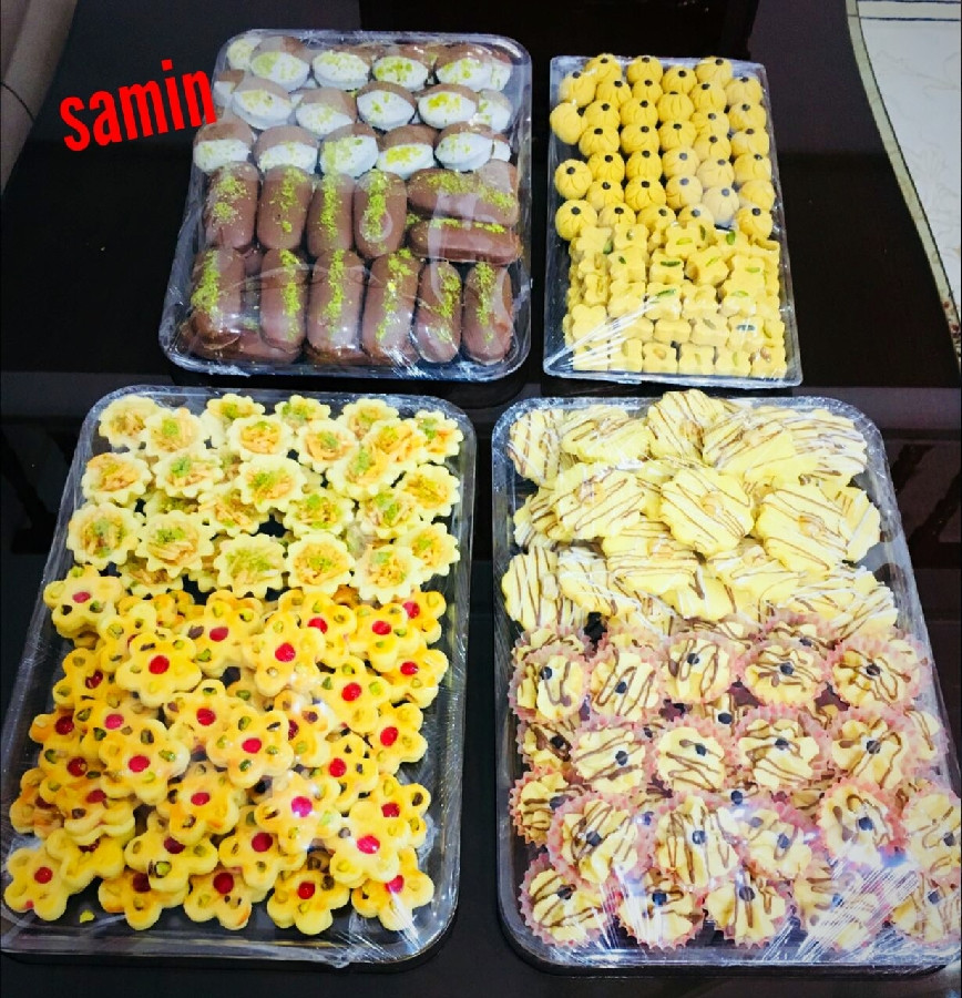 عکس شیرینیهای سفارشی من برای عید با تلاش چندروزه من و دوتا از دوستای گلم .عید همتون مبارک .