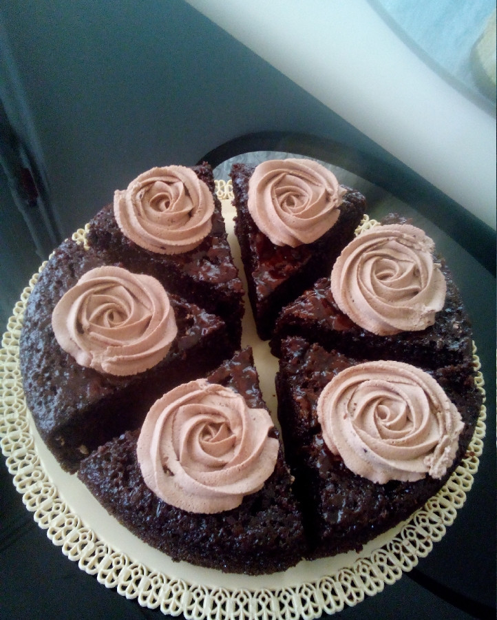 وباز هم کیک خیس شکلاتی و کیک اسفناج