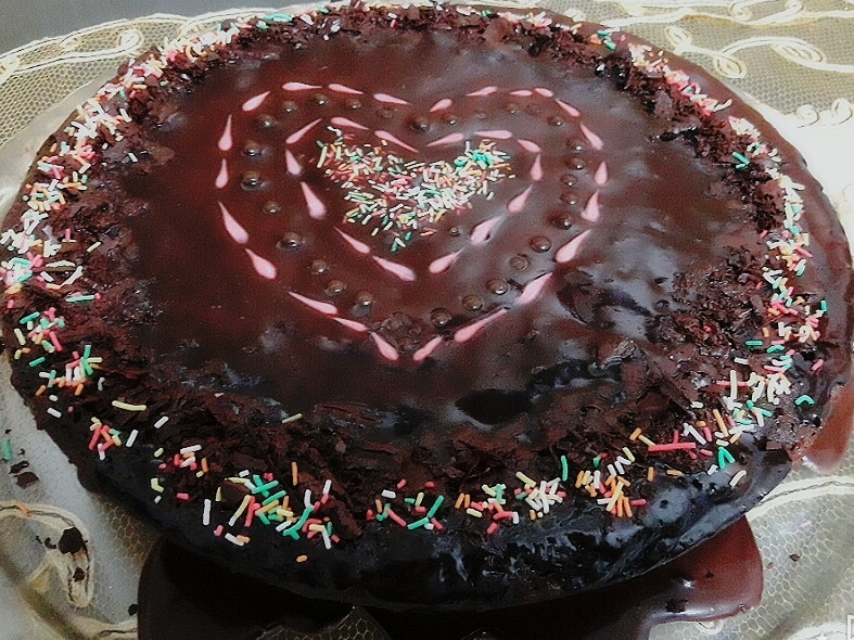 کیک شکلاتی قابلمه ای