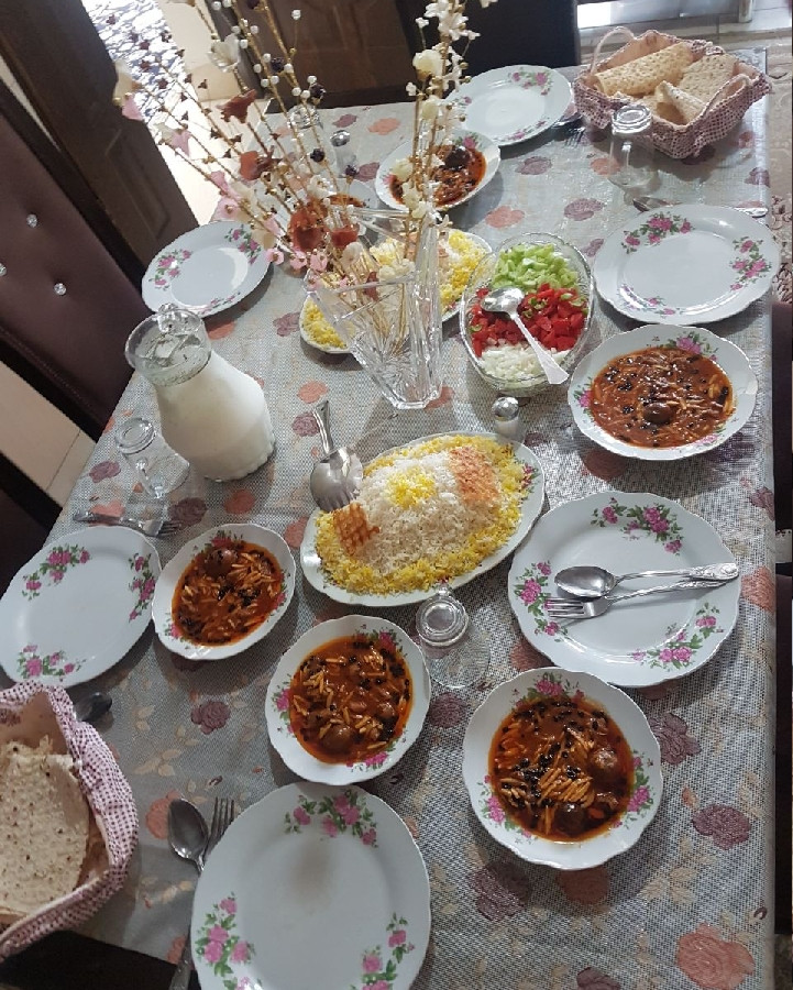 عکس ناهار مهمون مادر عزیزم#