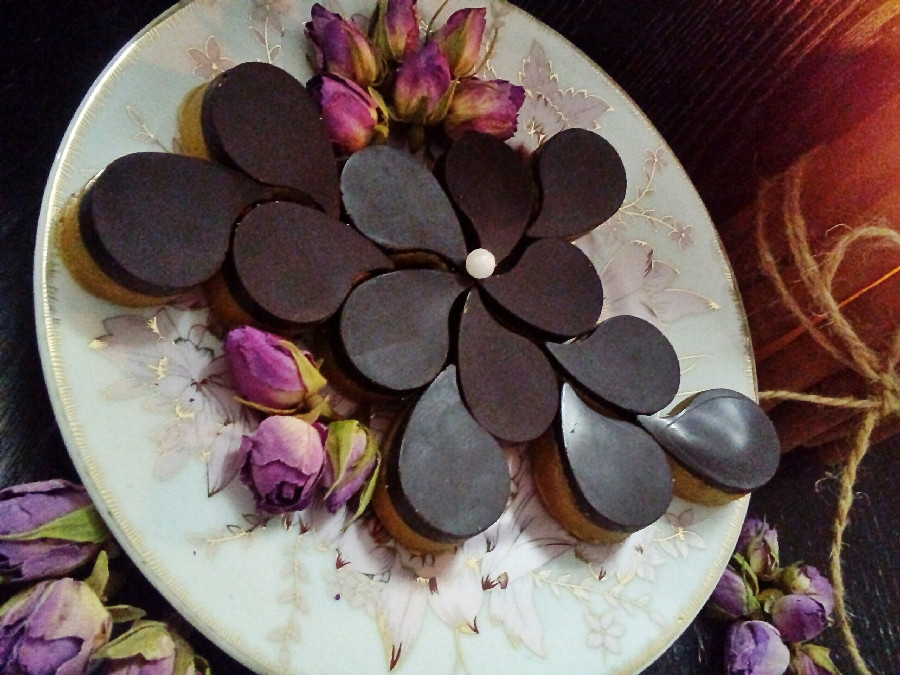 عکس برشتوک نخودچی شکلاتی