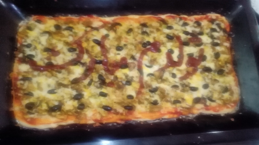عکس پیتزا گوشت و قارچ