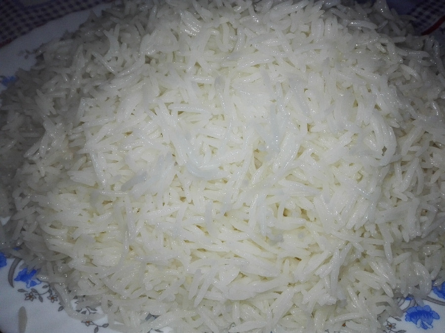 عکس طبخ برنج فوری به روش رستورانی