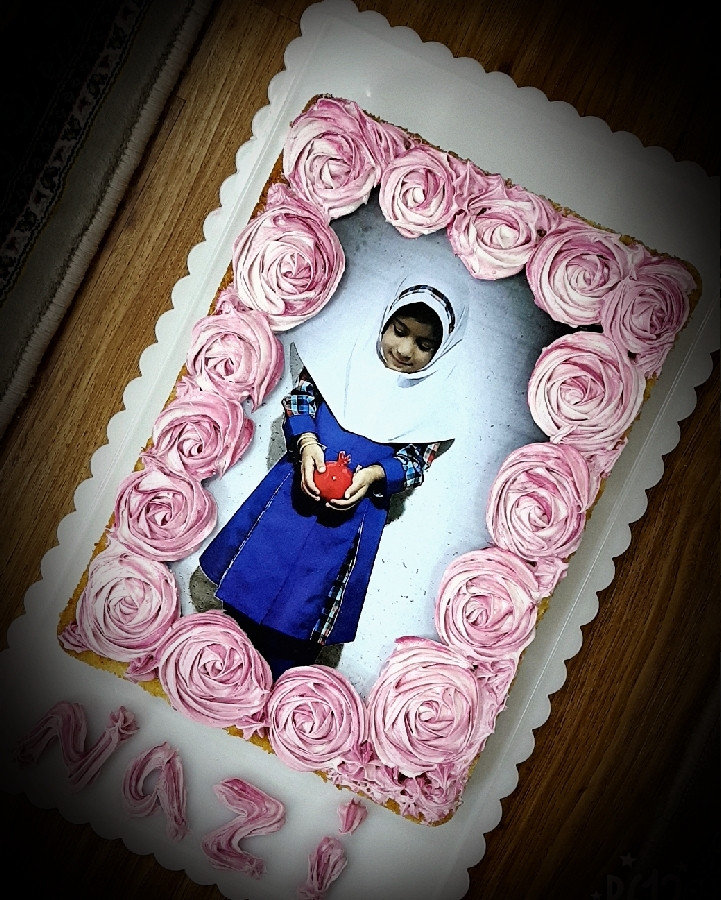 عکس کیک هل و گلاب زعفرانی
(با دستور chef)