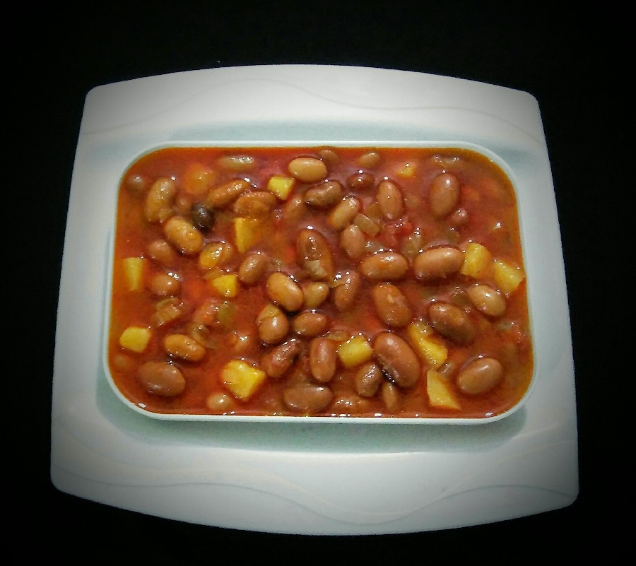 عکس خوراک لوبیا با سبزیجات معطر 