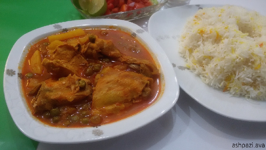 عکس خورش مرغ و نخودفرنگی