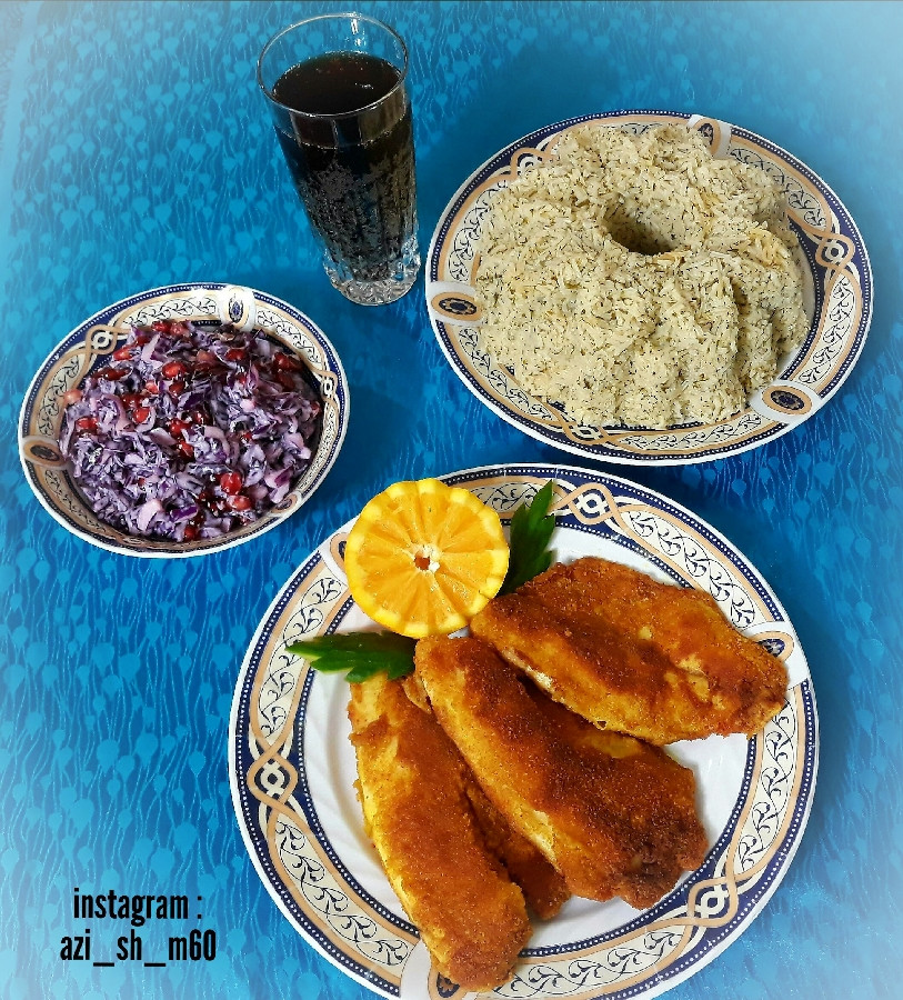 عکس سبزی پلو با ماهی سوخاری
و سالاد انار