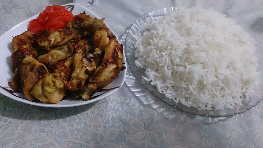مرغ درون فر با برنج