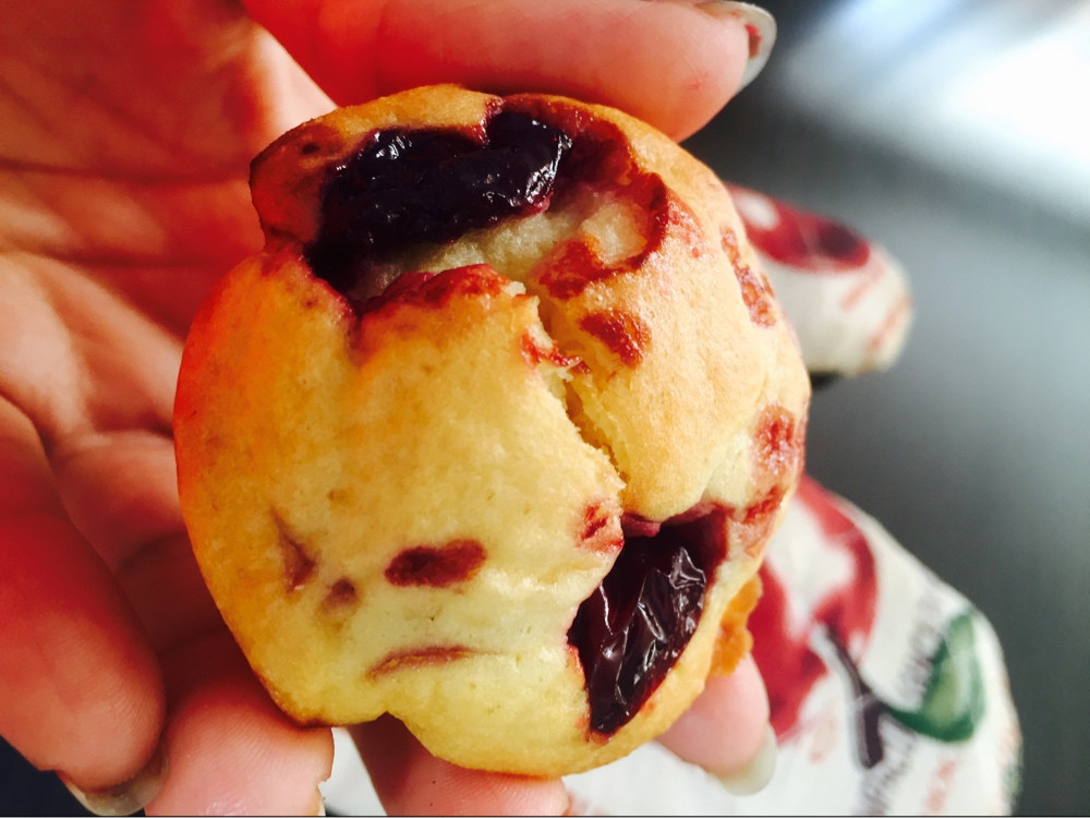 کاپ کیک آلبالویی