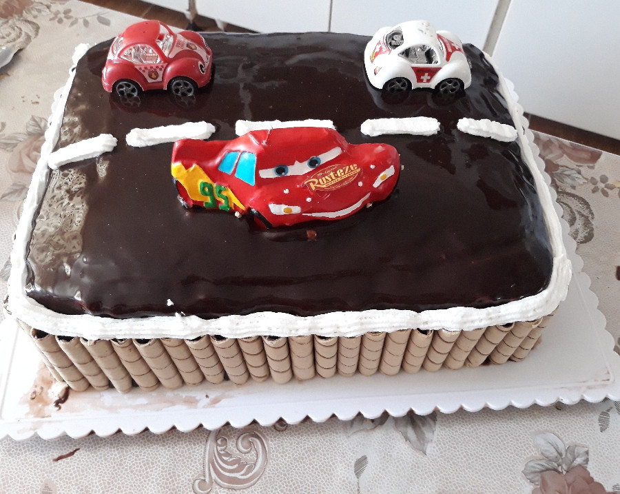 عکس اینم از کیک تولد حسام جونم امسااال