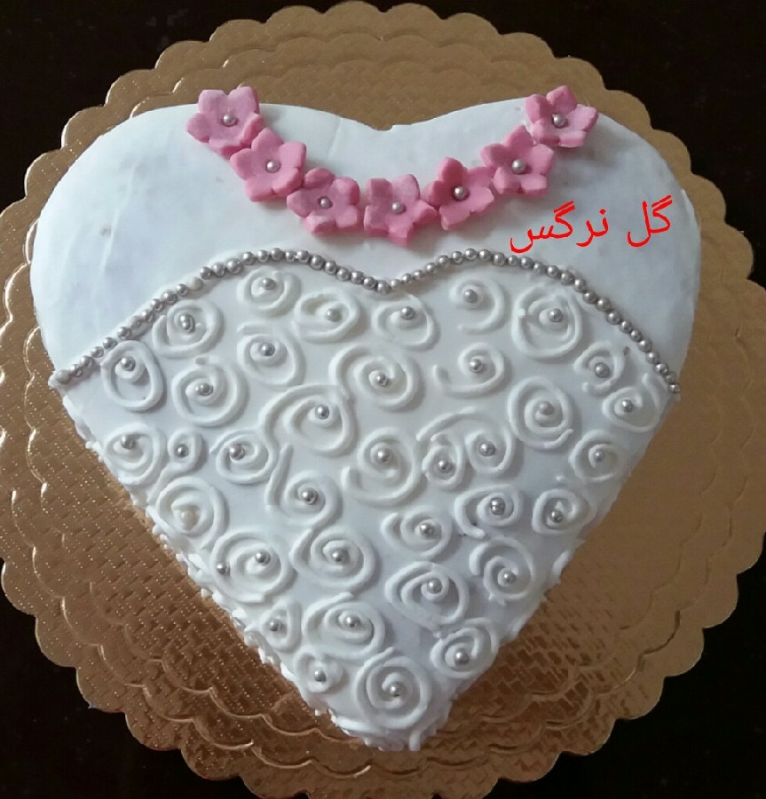 کیک اسفنجی واسه یخچال عروس
