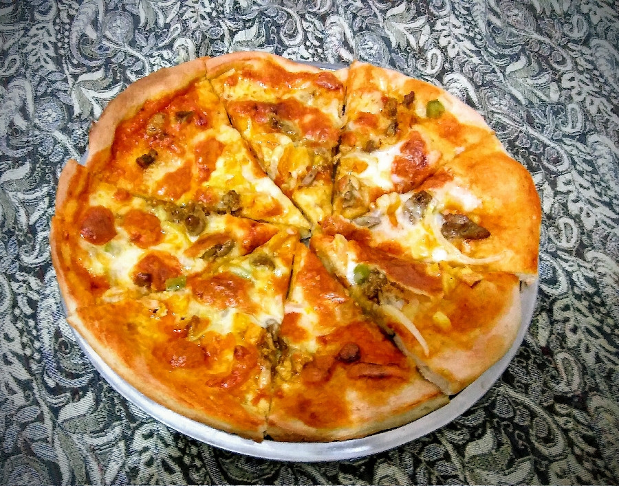 عکس پیتزا بروشتا 