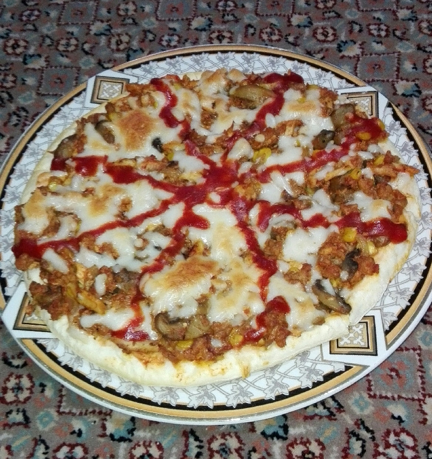 پیتزای قارچ و مرغ
