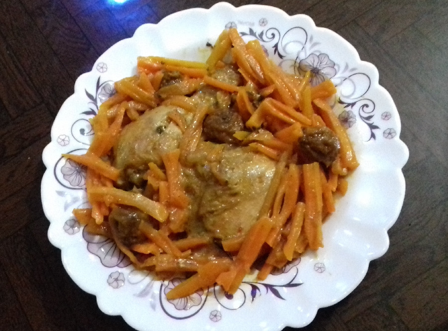 خورشت مرغ و هویج