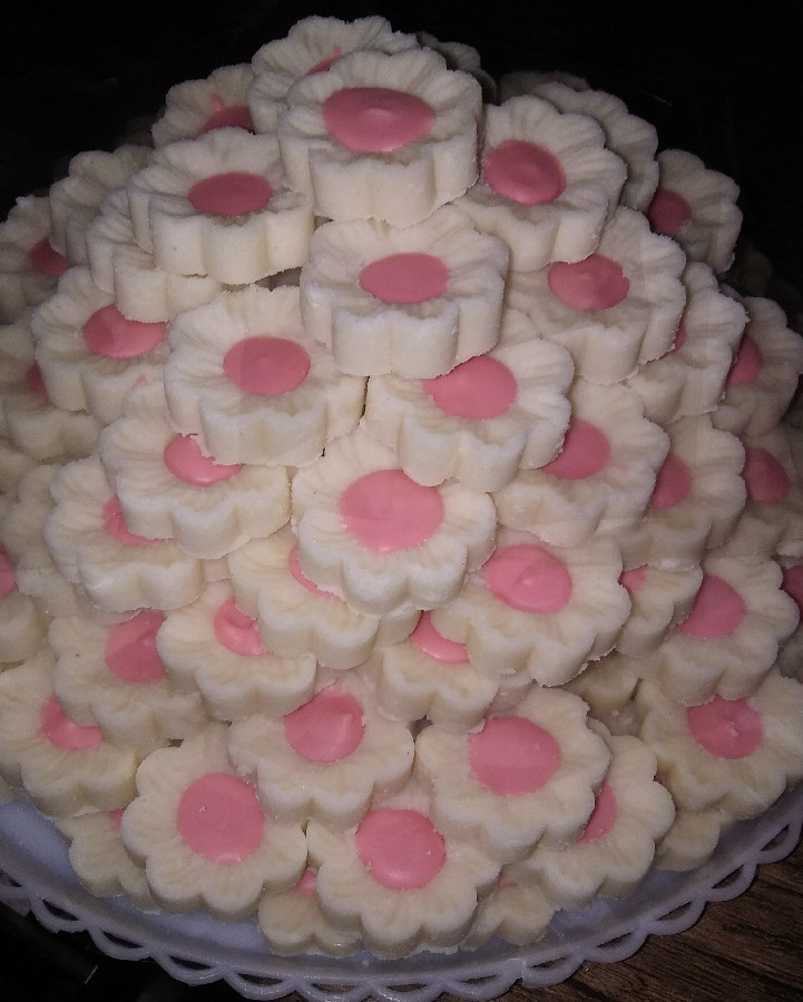 عکس شیرینی شکوفه نارگیلی