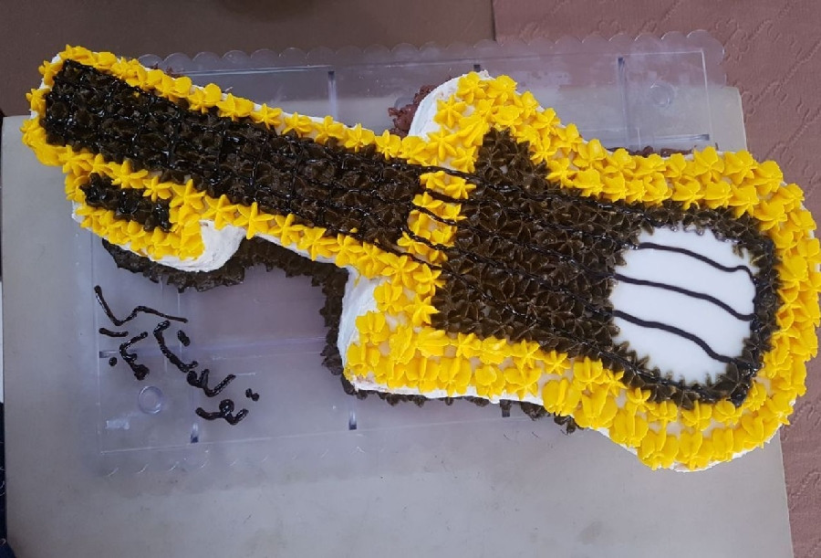 کیک گیتار من