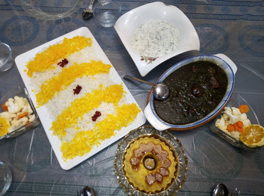 عکس قورمه سبزی با برانی اسفناج