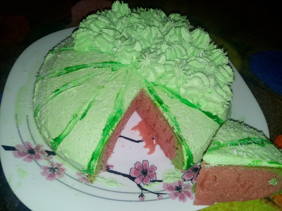 عکس کیک هندوانه شب یلدا 