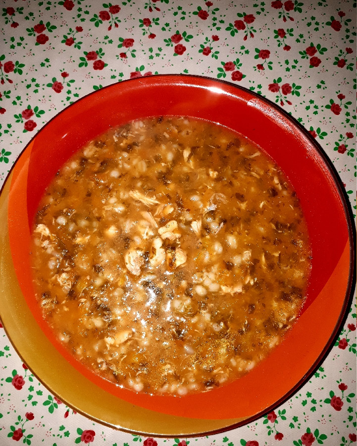 عکس سوپ جو با سبزیجات . جاتون سبز .