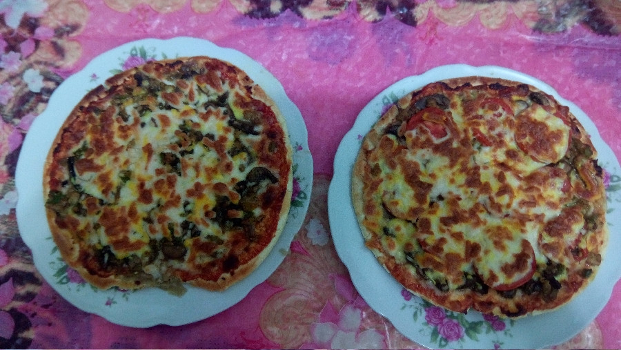 پیتزا گوشت و قارچ 