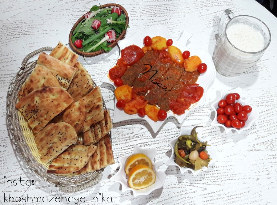 عکس خوراک گوشت باآلوچه (گوجه سبز)