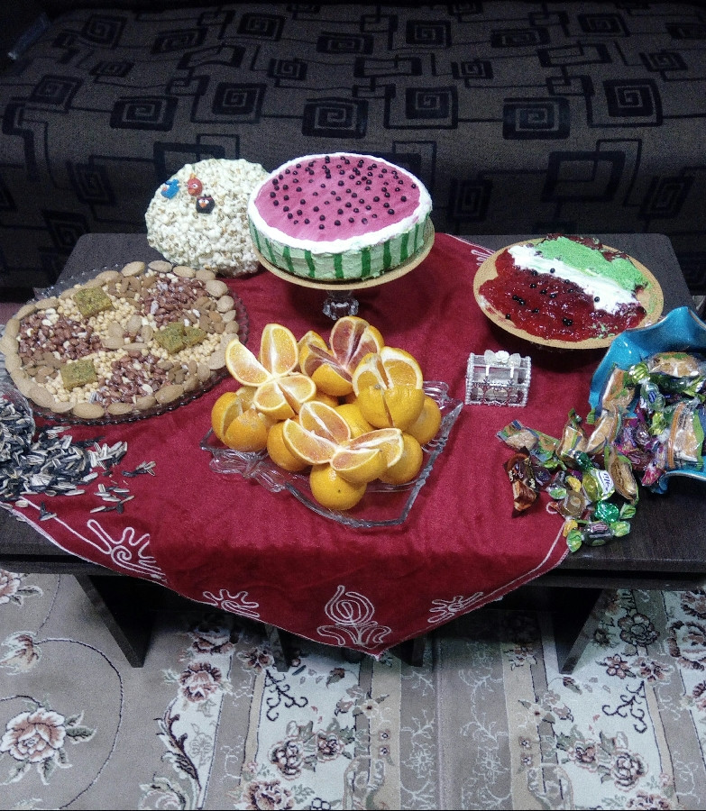 عکس سفره ی شب چله خونه ی مامان جونمممم