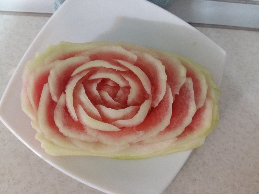 هندوانه به شکل گل
