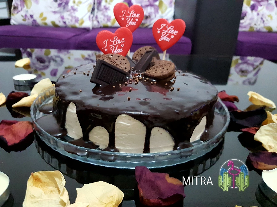 عکس کیک تولد با گاناش شکلاتی