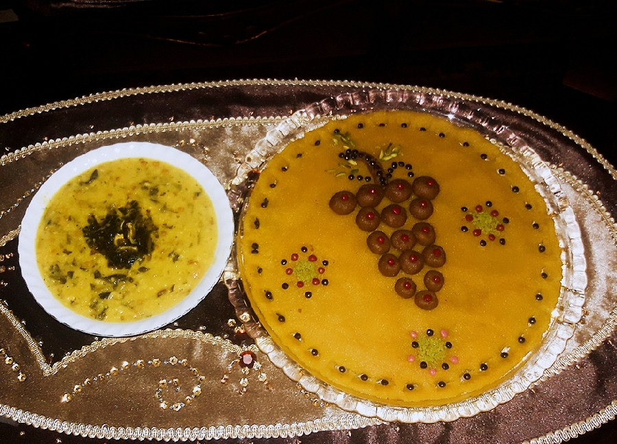 عکس آش ترخینه و حلوای زعفرانی و شیره انگور