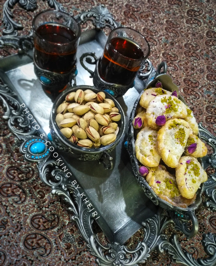 عکس قطاب گردویی