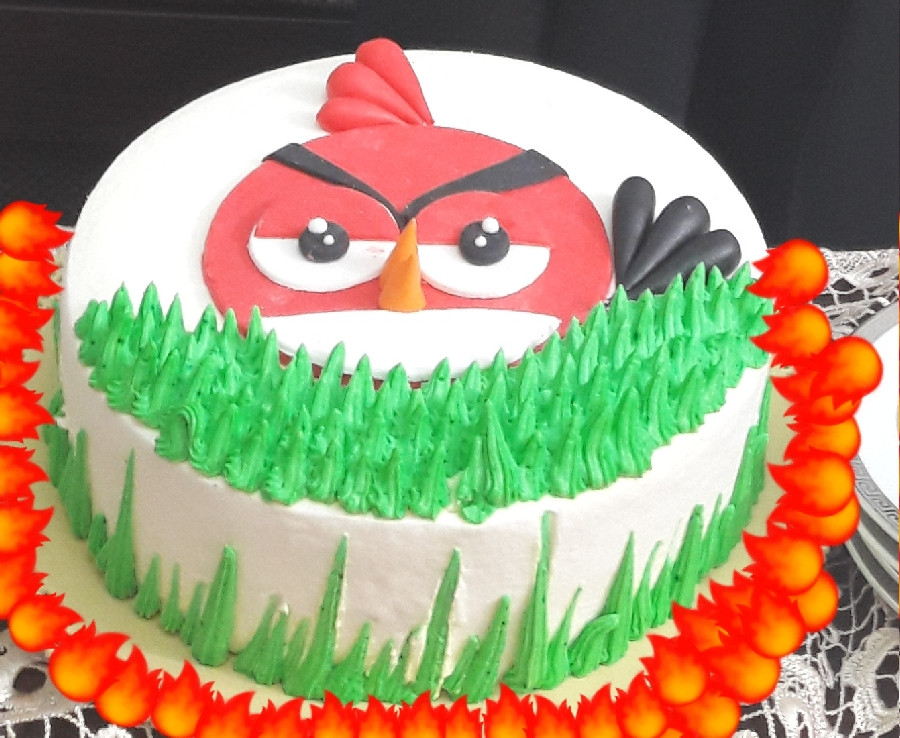 عکس یه کیک خوشگل و خوشمزه تقدیم به پاپیونیای عزیز و مهربون❤❤❤