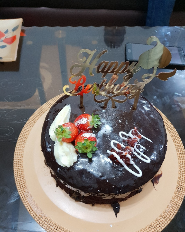 عکس کیک عریان شکلاتی برای یه تولد عجله ای