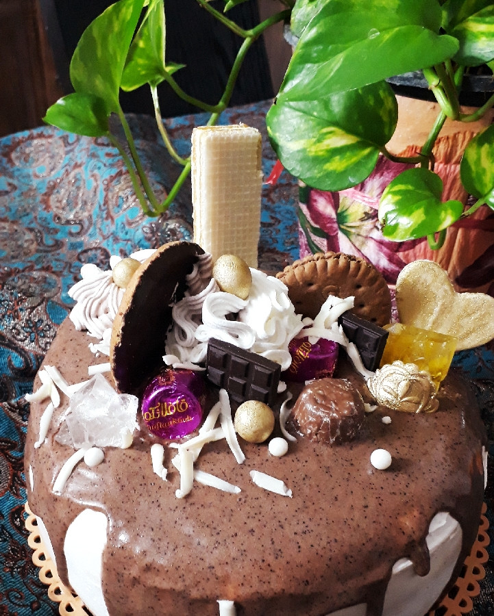 کیک  شکلاتی سفارشی برای جشن نامزدی