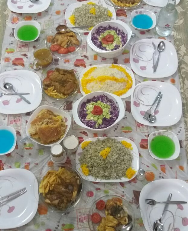 عکس شام مهمونی
سبزی پلو با ماهی ماهیچه و مرغ