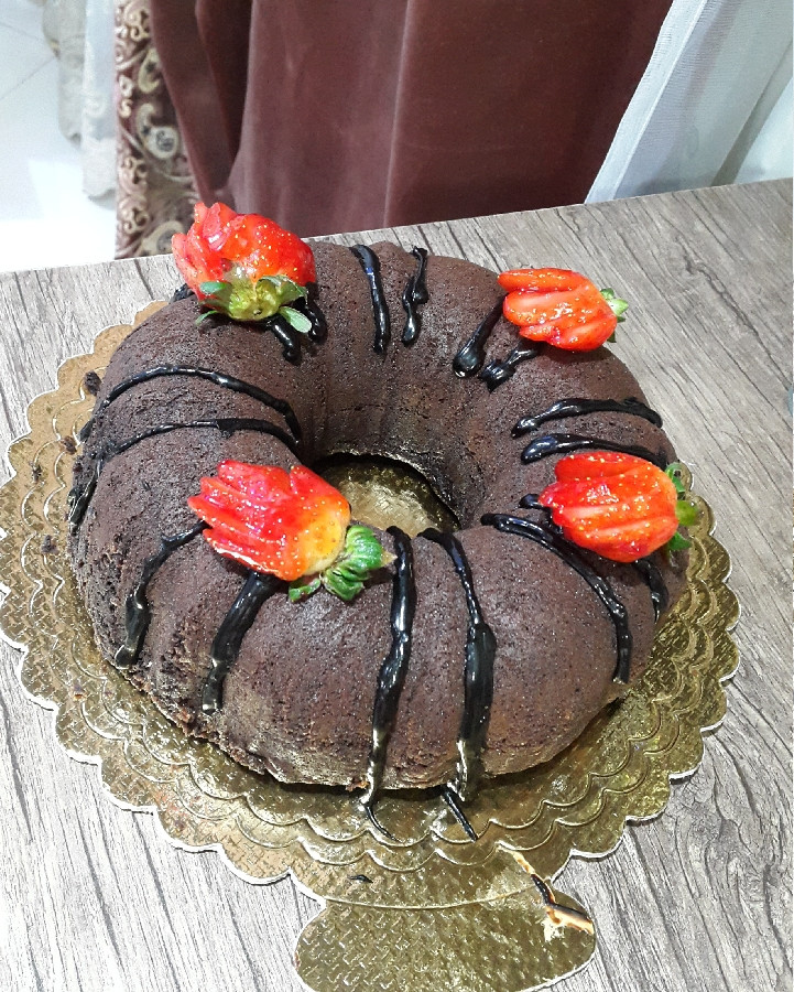 کیک شکلاتی ساده⚘
بمناسبت تولدم❤
