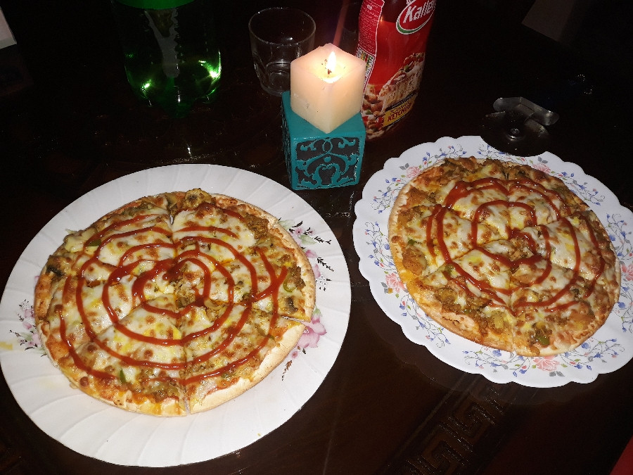 پیتزا گوشت و قارچ
