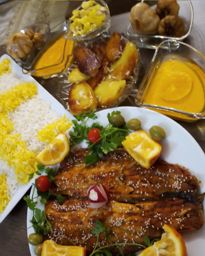 عکس ماهی کنجدی با ته دیگ سیب زمینی