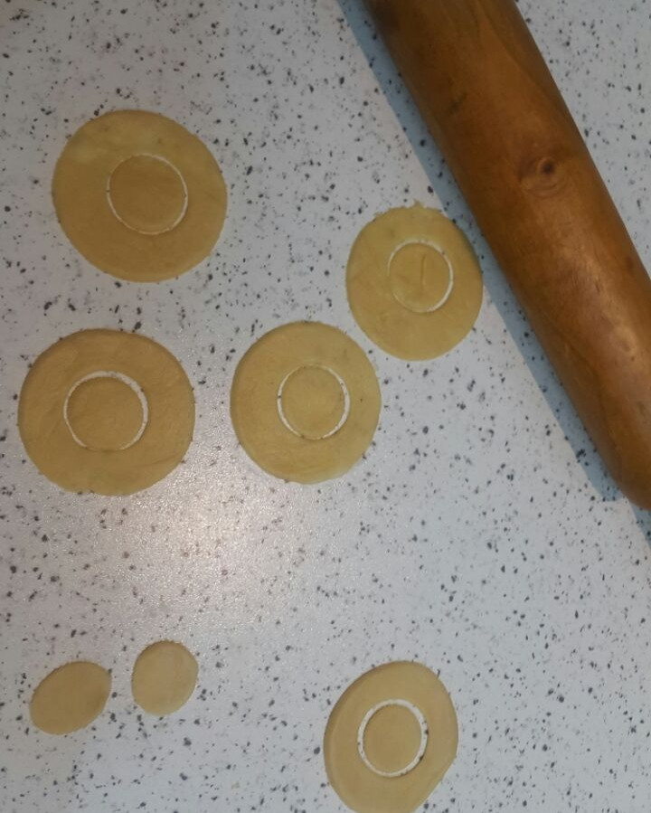 دونات قبل پخت