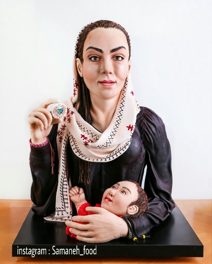 busty cake باست کیک ، کیک نیم تنه ، نیم تنه خوراکی