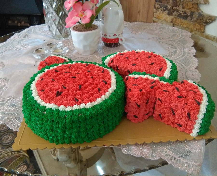 عکس کیک هندوانه ویژه یلدا