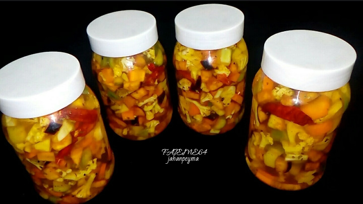 عکس ترشی مخلوط خونگی
