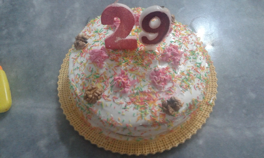 عکس اینم اولین کیک که درست کردم برا تولد همسرم.اولین تجربه