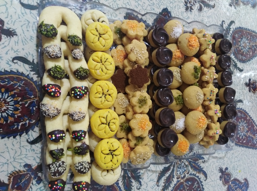 عکس از سری های جدید شیرینی عید
ممنون میشم از بقیه کارهام هم دیدن کنید?