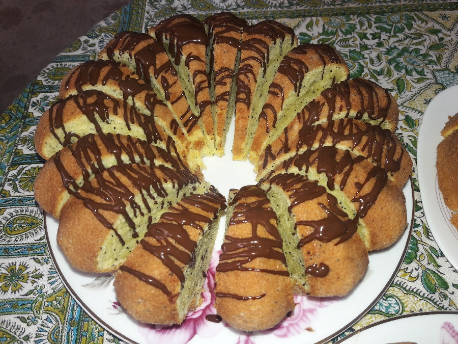 عکس کیک خرفه زعفرانی