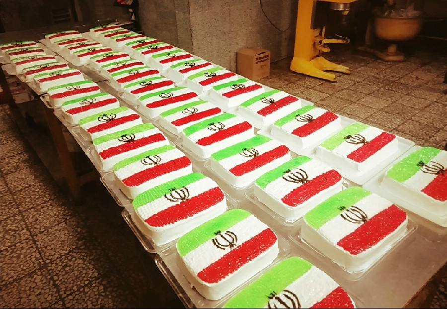 عکس 40عدد کیک پرچم ایران به مناسبت چهلمین سالگرد انقلاب اسلامی
22بهمن ماه مبارک. 