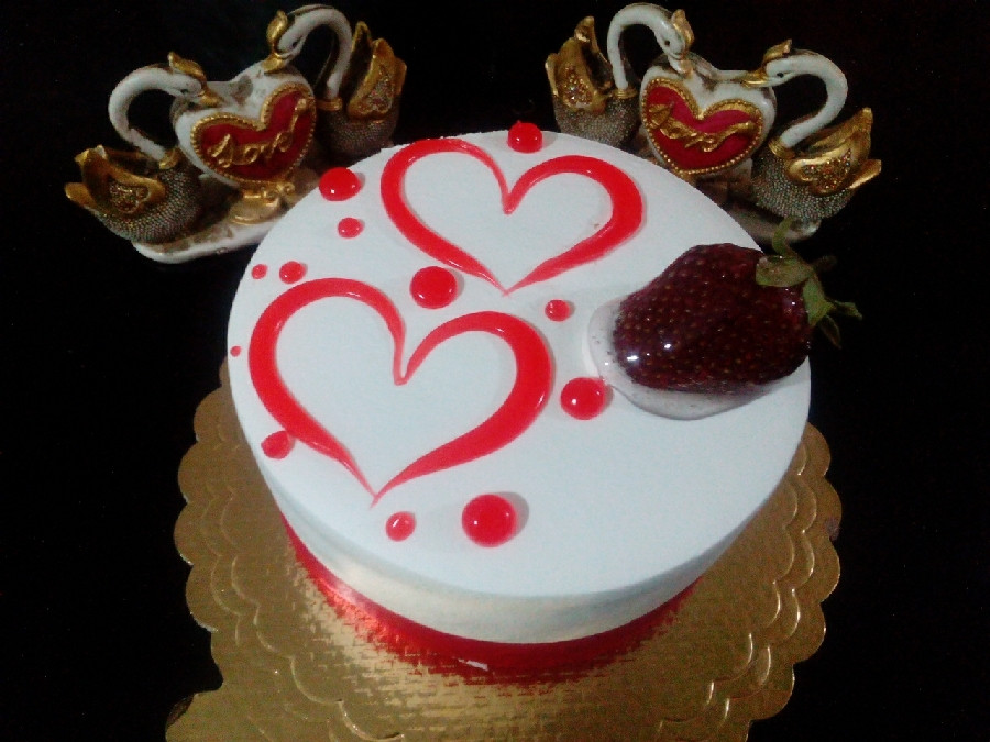 کیک روز عشق ولـنـتــایــن