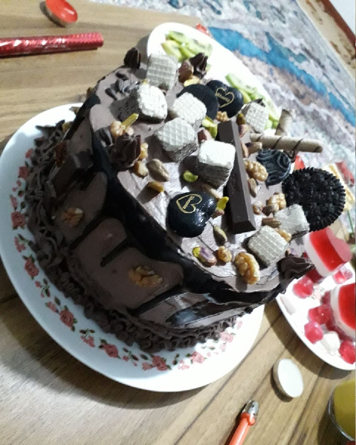 کیک خامه ای کاکائویی