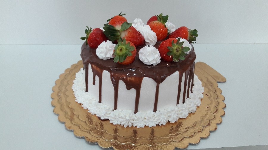 عکس سفارش کیک شکلاتی پرطرفدار 